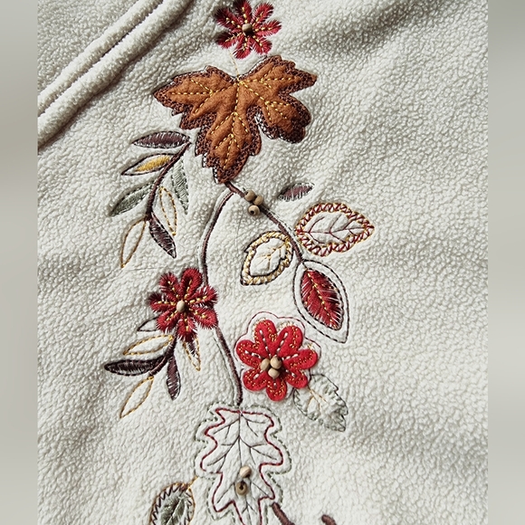 Tradition Country Collection Vintage Fall Beaded Fleece Sweater - Picture 4 of 10